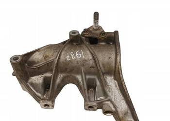 ŁAPA WSPORNIK 1392230100 2.0 CGI 45 AMG Mercedes-Benz CLA-klasa II C118