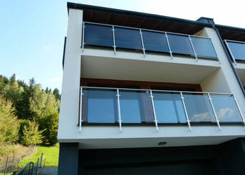 Sprzedam segment w zabudowie szeregowej plus dodatkowo działka 1000m.