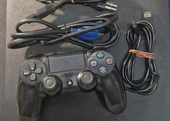 KONSOLA PS4 SLIM 1TB + PAD
