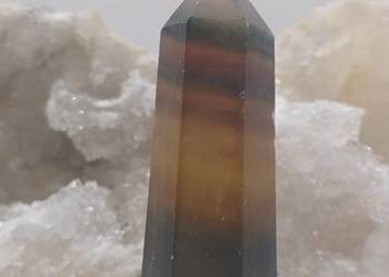 kolekcjonerski naturalny tęczowy fluoryt kryształ stożek 63mm #63
