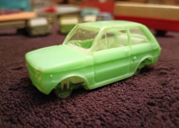 Zabawka PRL Estetyka Fiat 126p