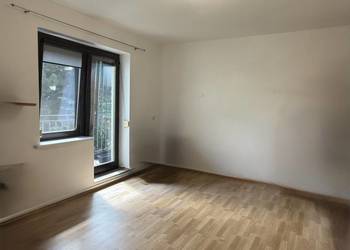 Wynajem Lokal 15,4 m2 KIELCE z parkingiem na usługi, handel, biuro, gabinet