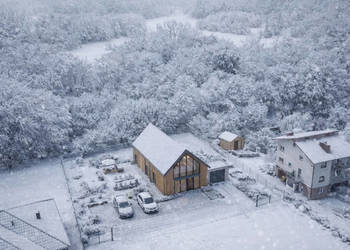 Działka budowlana pod dom przy lesie / 21 arów / Wadowice