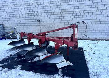 Pług zagonowy Unia Tur 4x40 z zabezpieczeniem na wysokiej słupicy