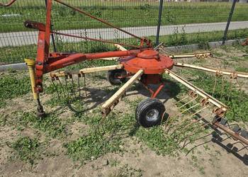 Zgrabiarka grabarka Pottinger pająk beczkowóz pług obrotowy