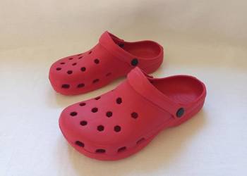 klapki Pianki chodaki Kroksy r. 39-39,5 malinowy kolor Unisex NOWE