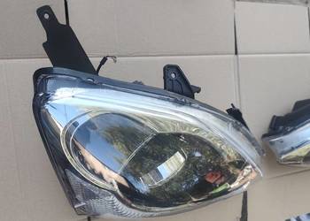 Honda Civic generacji 7 lampy przednie
