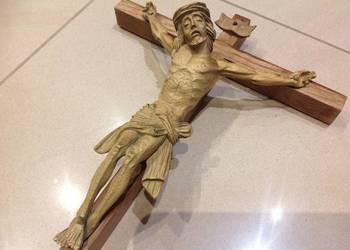 Krzyż Drewniany z Figurą Jezusa, Krucyfiks do Zawieszenia na Ściane STARY