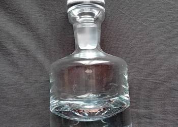 Masywna kryształowa karafka z grubym dnem, Nachtmann lub RCR.