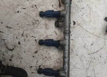 TOYOTA YARIS I 1,0 VVTI listwa wtryskowa wtryski