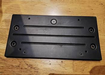 LAND ROVER DISCOVERY SPORT PODSTAWKA RAMKA POD TABLICE PRZOD LK72-17A835-AA