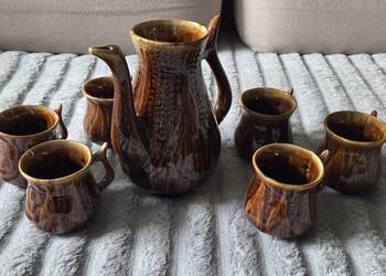 Zestaw brązowych ponadczasowych kamionek z PRL-u dzbanek i filiżanki