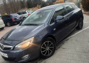 Opel Astra J 2010r.1.7cdti 125 km.