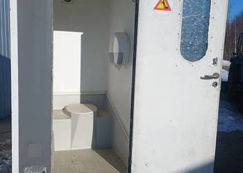 toaleta przenośna toi toi kibelek wychodek wygódka sławojka latryna