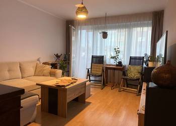 Mieszkanie 2 pokojowe 49 m² + garderoba  2 Piętro 7500 za m² + miejsce post