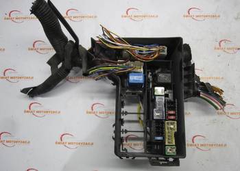 NISSAN QASHQAI I J10 07r skrzynka bezpieczników 24383JD00A