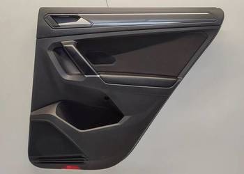 VW TIGUAN II BOCZEK DRZWI PRAWY TYŁ 5NA867212 P