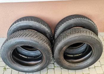 NOKIAN WR SUV3 215/70R16 opony zimowe - komplet