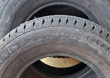 Opony zimowe 4 sztuki 185x102r14c Barum snovanis