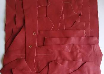 Skóra (730 g) Licowa Włoska średnie i małe kawałki Ceglany Czerwony