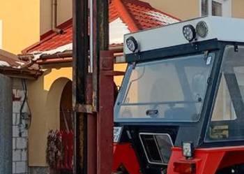 Sprzedam Maszt od wózka widłowego z kołami