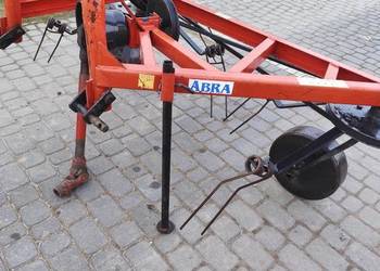 Pająk roztrząsacz, przetrząsarka do siana Abra.