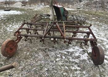 Kultywator z walkami