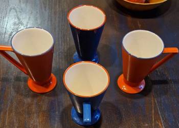 Kolekcjonerskie KUBKI  filiżanki zestaw 4 szt Churchill vintage sygnowane Kolekcjonerskie KUBKI  filiżanki zestaw 4 szt Churchill vintage sygnowane