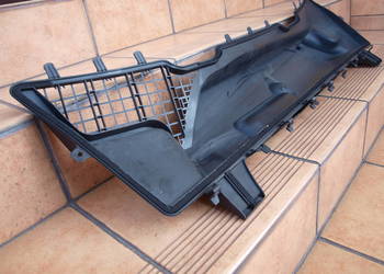 Mercedes E W210 plastik rynna pod maske przód 1995 - 2001r