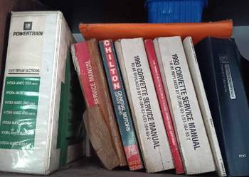 Chevrolet, Pontiac, Corvetta literatura