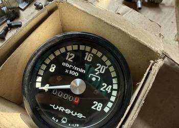 Licznik obrotomierz Ursus c330 c328 c335 c330m c360 c355 c4011 prl zegar