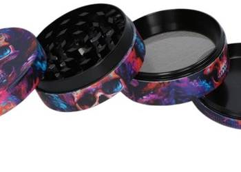 Crusher Grinder Młynek do Tytoniu Suszu Ziół z Czachą w Stylu Galaktycznym