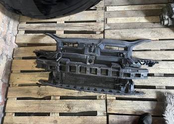 PAS PRZEDNI VW GOLF V 1.4