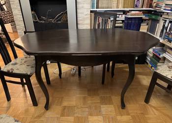 Stół drewniany z 4 krzesłami