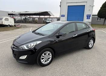 Hyundai i30 1.4 BENZYNA Klimatronik Ledy Nawigacja Podgrzewane Fotele