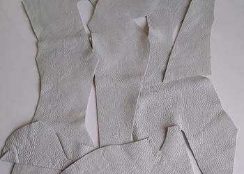 Skóra (271 g) Licowa Włoska Szary Jasny duże średnie i małe kawałki