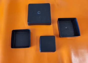 Daszki na słupki metal.9x9 ;8x8,;7x7cm