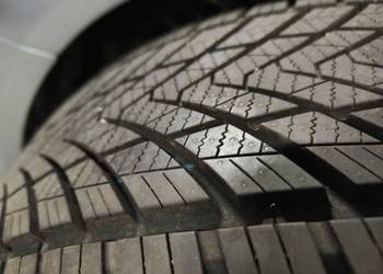 Opona całoroczna Tracmax Trac Saver 97Y rant ochronny 2025 245/40R18 97 Y