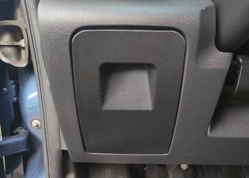 Renault Trafic III 3 schowek boczny zaślepka lewa Vivaro B Talento