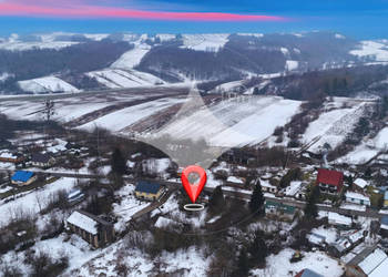 Sprzedam urokliwe siedlisko z działkami!