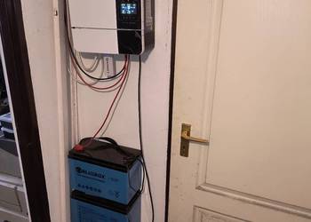 Instalacja PV z akumulatorami ,UPS , 5KW