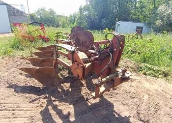 Pług Kverneland 4 skibowy koło hydrauliczne