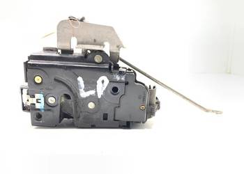 ZAMEK DRZWI LEWY PRZÓD AUDI A4 B6 Sedan/Limuzyna 4B1837015G 00-05