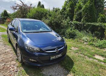 Sprzedam Opel Astra j sedan