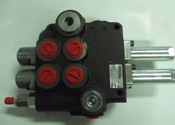 Rozdzielacz 2 sekcje pod joystick 80L