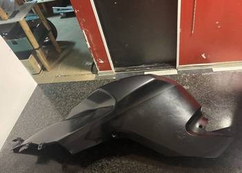 BMW K1200S K40 Owiewka na bak paliwa prawa lewa boczek A198