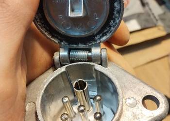 IEF 24v gniazdo nowe