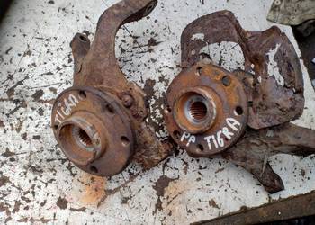 OPEL TIGRA  A 1,4 16V piasta przód zwrotnica prawa lewa