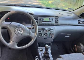 Sprzedam ładną Toyota corolla 1.4 benzyna 2004r