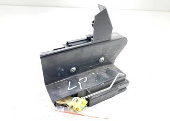 ZAMEK DRZWI LEWY PRZÓD DACIA DUSTER Hatchback